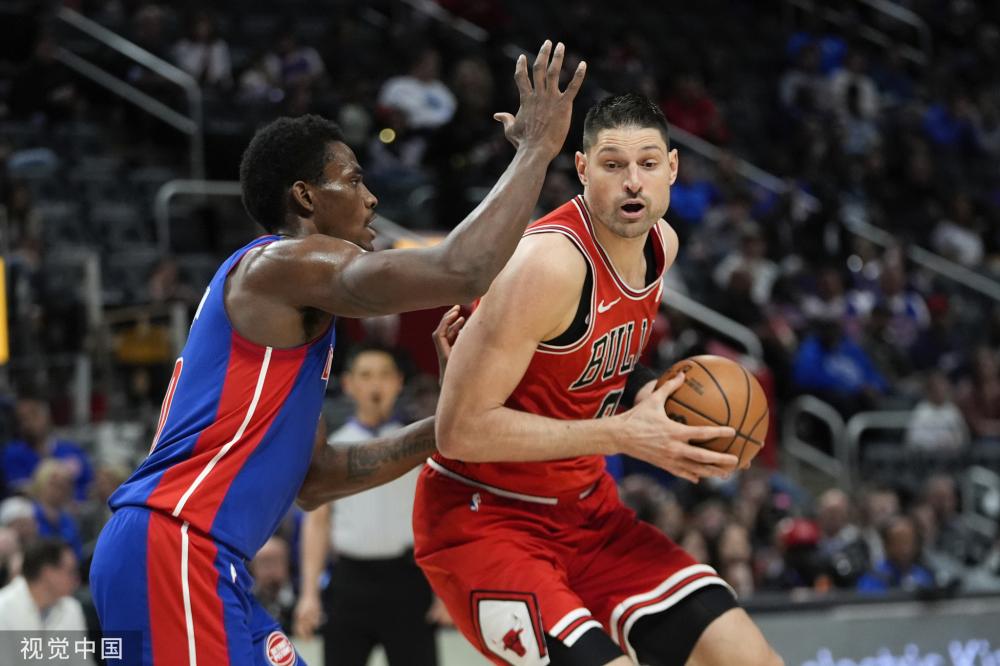 相比之下 相比之下